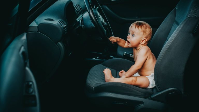 Comment habiller bébé pour un trajet en voiture