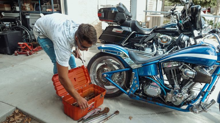 Réussir l&rsquo;entretien de sa moto avant l&rsquo;hivernage